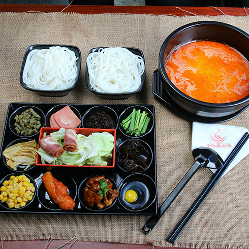 酸湯肥腸過(guò)橋米線