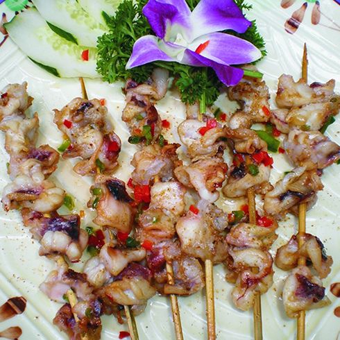 鴻炸雞烤魷魚(yú)