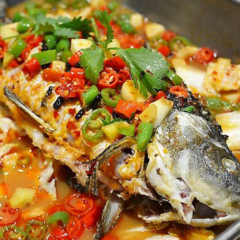 家常醬汁無(wú)刺鯽魚(yú)