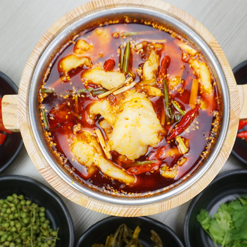 魚(yú)你相伴噴泉魚(yú)火鍋-木桶香辣魚(yú)鍋