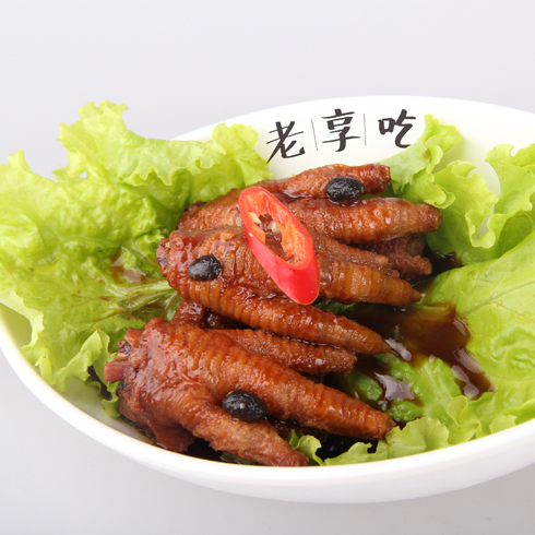 老享吃便當(dāng)-鹵鳳爪